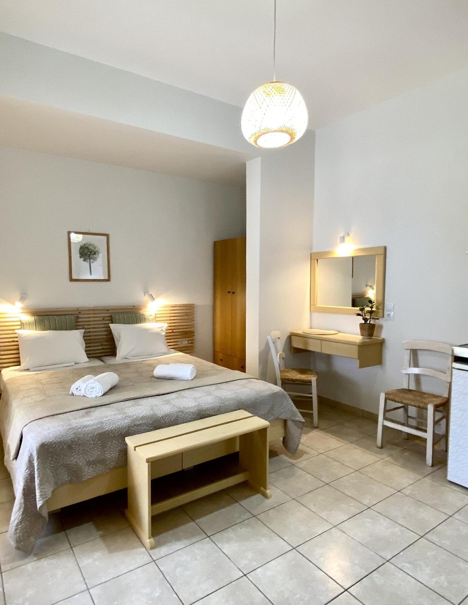 טולון Lemon Art Hotel Apartments מראה חיצוני תמונה